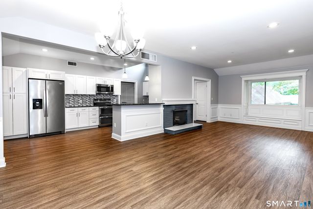 509 Heritage Village B, Southbury, CT 06488