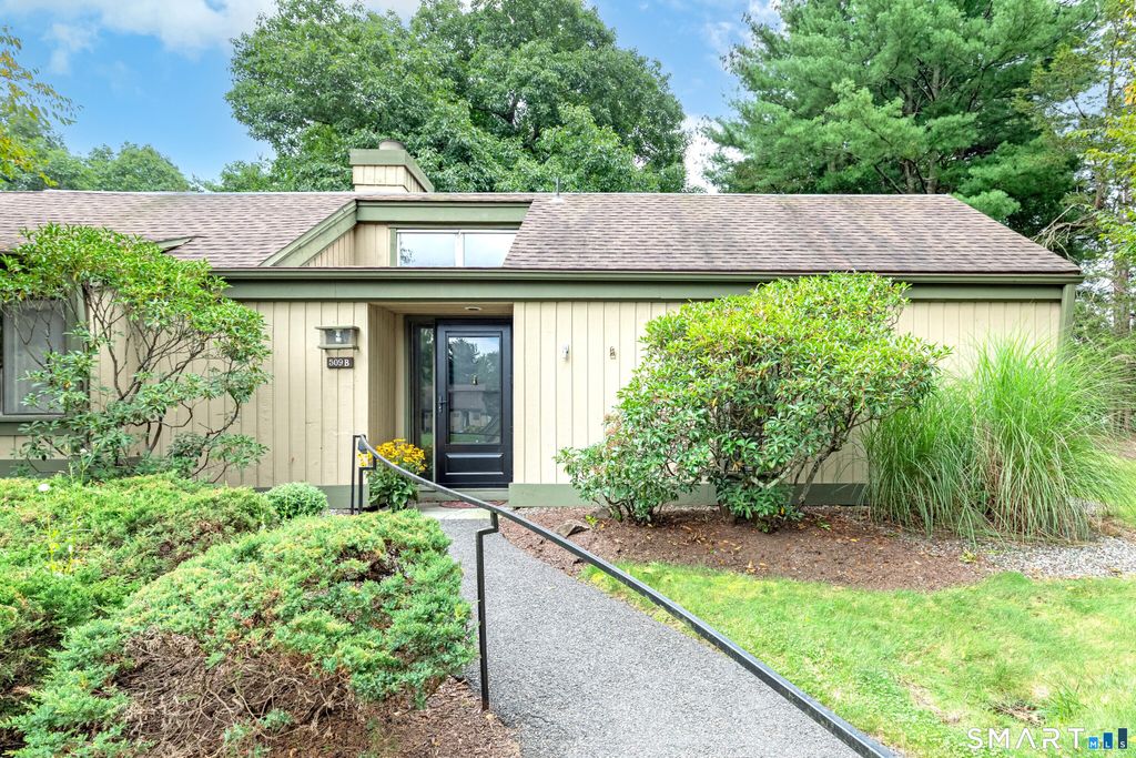 509 Heritage Village B, Southbury, CT 06488