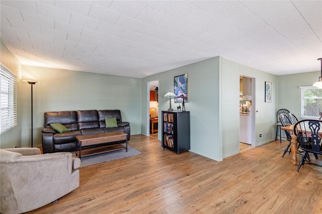 1136 RUE DE DORE, Tavares, FL 32778