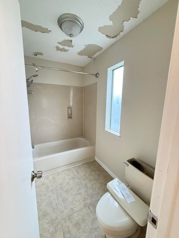 1512 W Mariah Way, Fort Walton Beach, FL 32547