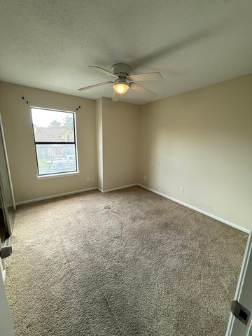 1512 W Mariah Way, Fort Walton Beach, FL 32547