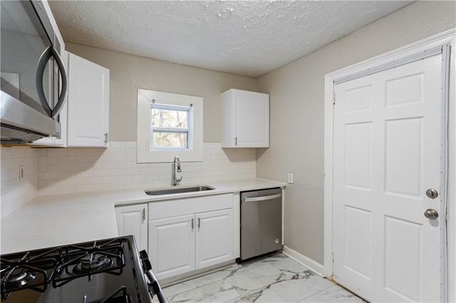 5074 Park Avenue, Forest Park, GA 30297
