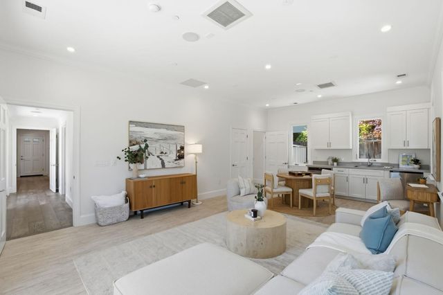 862 Blandford Boulevard, Redwood City, CA 94062