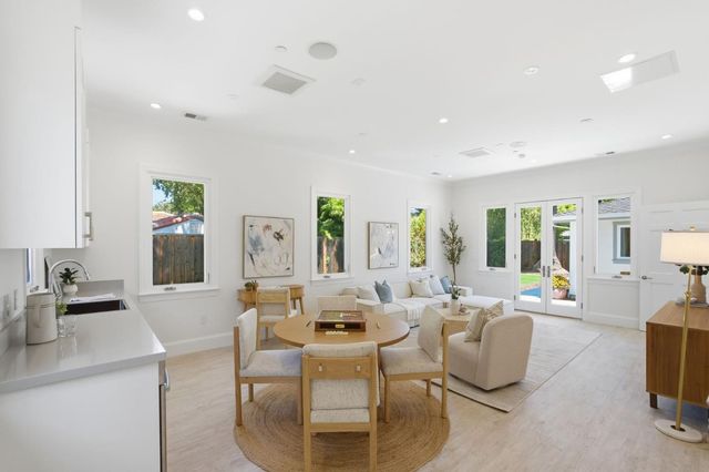 862 Blandford Boulevard, Redwood City, CA 94062