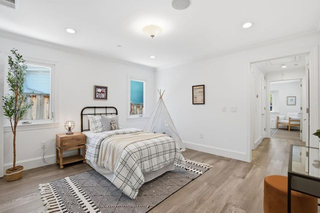 862 Blandford Boulevard, Redwood City, CA 94062