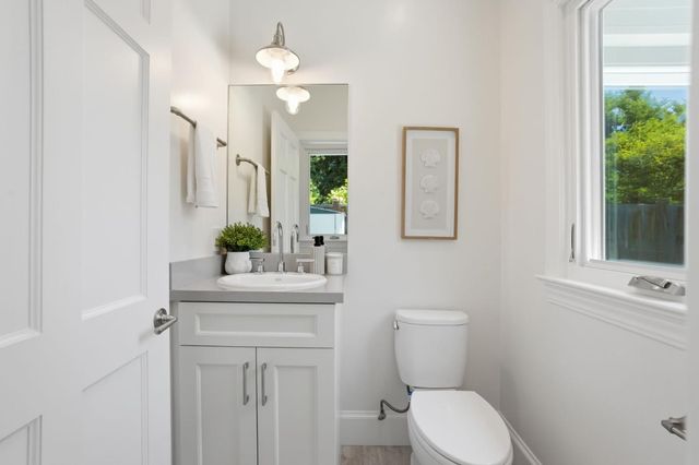862 Blandford Boulevard, Redwood City, CA 94062