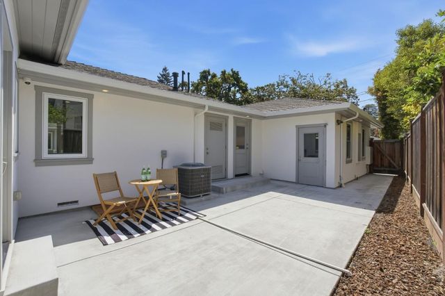 862 Blandford Boulevard, Redwood City, CA 94062