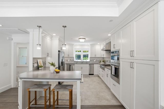 862 Blandford Boulevard, Redwood City, CA 94062