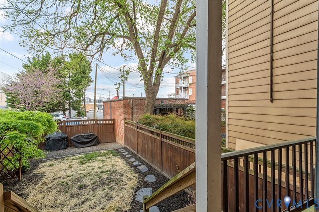 2806 W Grace St, Richmond, VA 23221