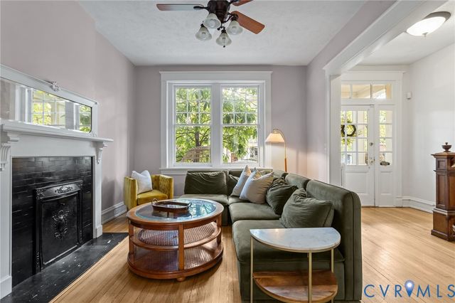 2806 W Grace St, Richmond, VA 23221