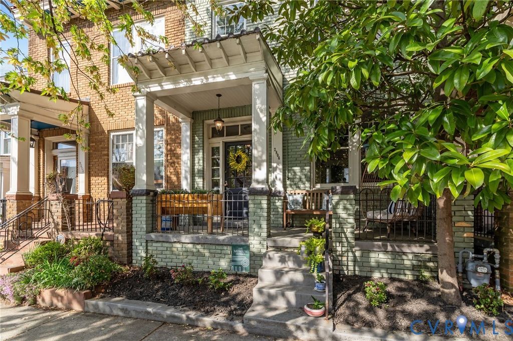 2806 W Grace St, Richmond, VA 23221
