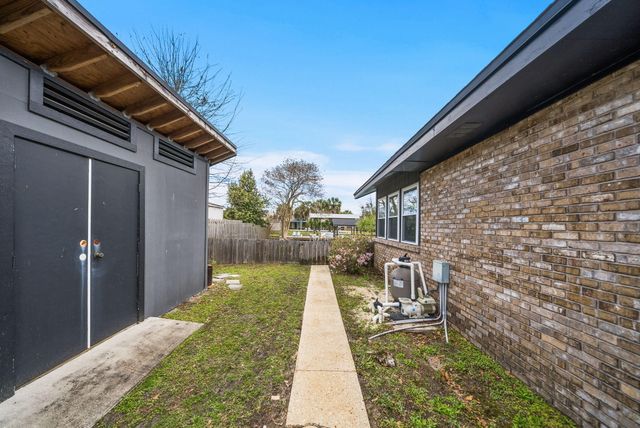 1006 Goose Bayou Road, Lynn Haven, FL 32444