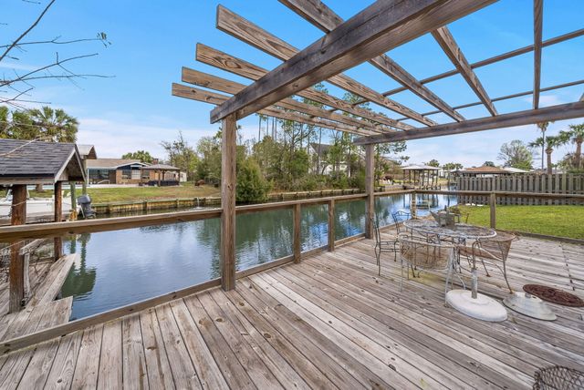 1006 Goose Bayou Road, Lynn Haven, FL 32444
