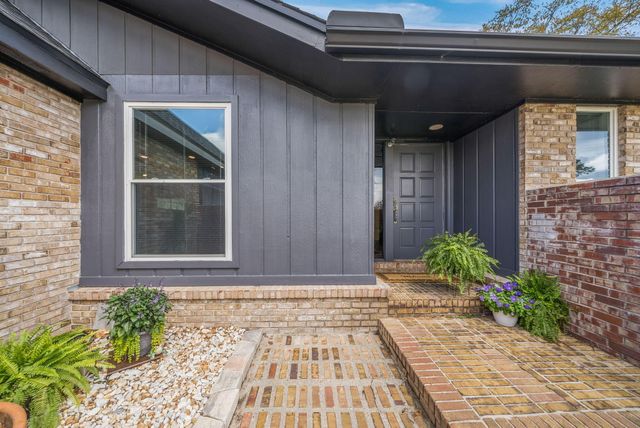 1006 Goose Bayou Road, Lynn Haven, FL 32444