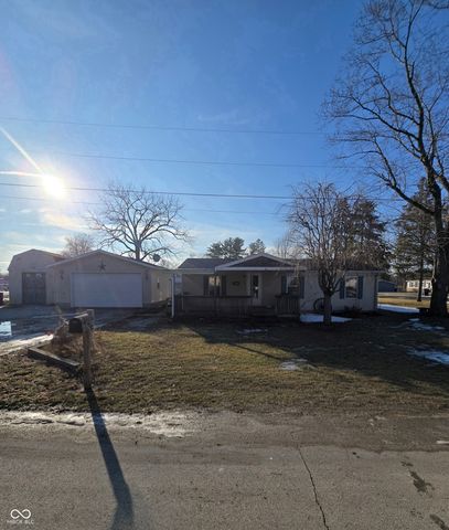 620 N 25th Street, Elwood, IN 46036