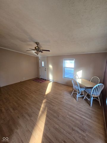 620 N 25th Street, Elwood, IN 46036