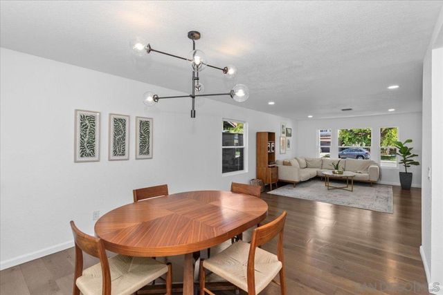 246 Via Tavira, Encinitas, CA 92024