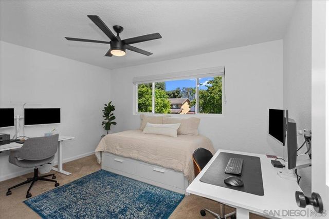 246 Via Tavira, Encinitas, CA 92024