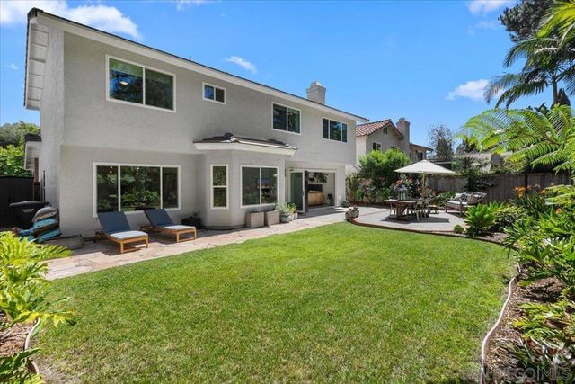 246 Via Tavira, Encinitas, CA 92024