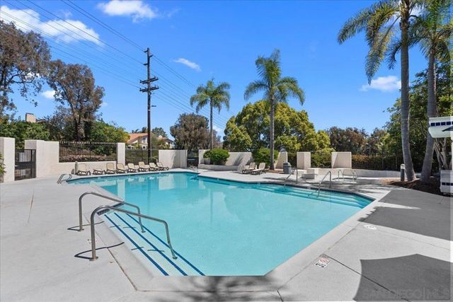 246 Via Tavira, Encinitas, CA 92024