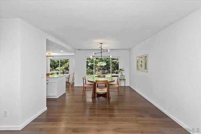 246 Via Tavira, Encinitas, CA 92024