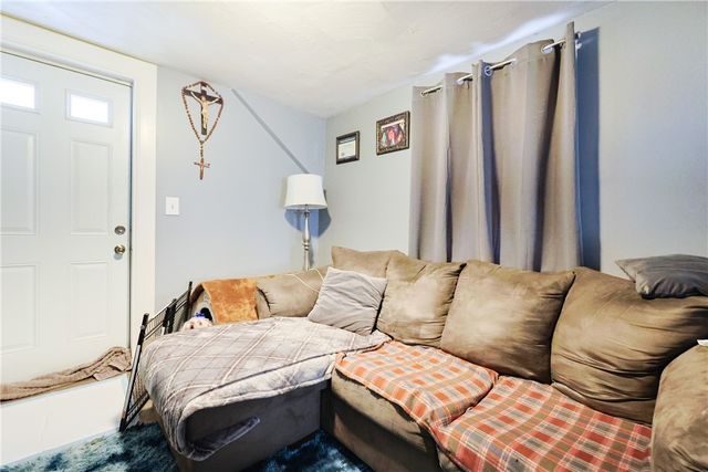 620 Union Avenue, Providence, RI 02909