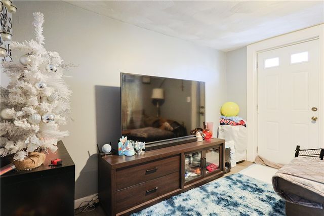 620 Union Avenue, Providence, RI 02909