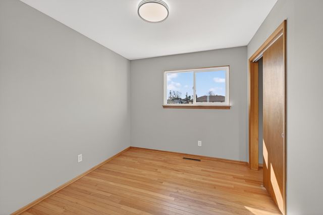 1006 W Ash, Griffith, IN 46319