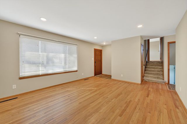 1006 W Ash, Griffith, IN 46319