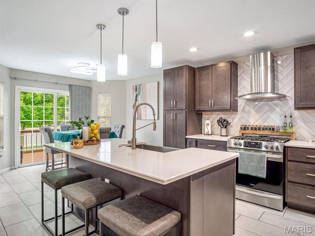 30 Meadowbrooke Drive, Troy, IL 62294