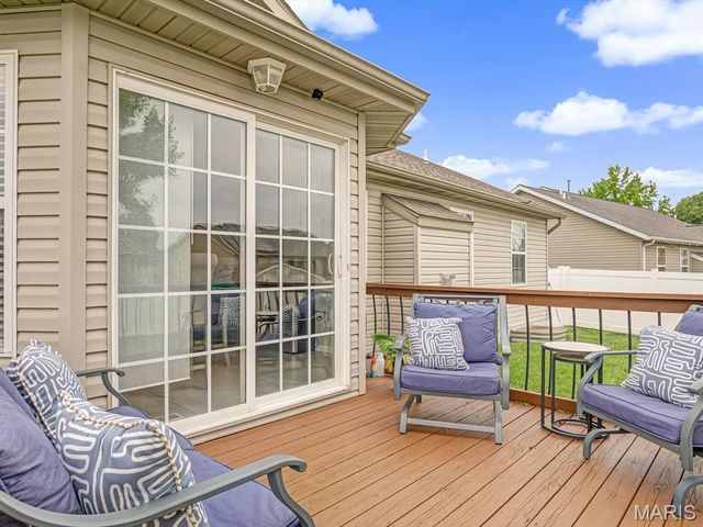 30 Meadowbrooke Drive, Troy, IL 62294