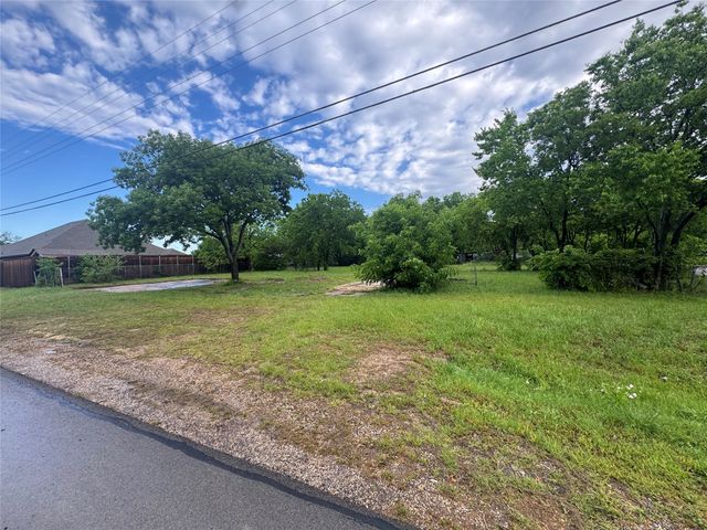 226 Carson, Red Oak, TX 75154
