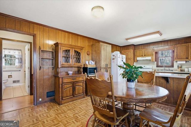 6304 Heardsville Road, Cumming, GA 30028