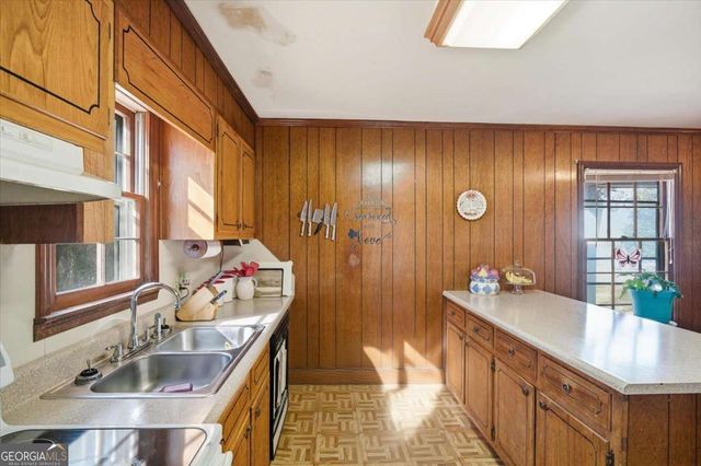 6304 Heardsville Road, Cumming, GA 30028