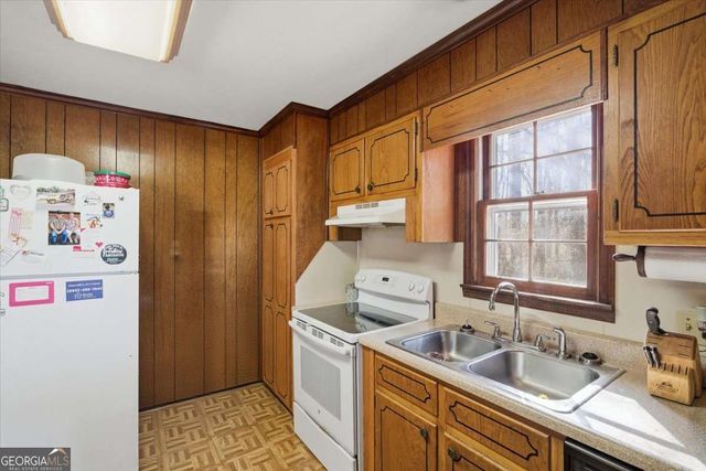 6304 Heardsville Road, Cumming, GA 30028