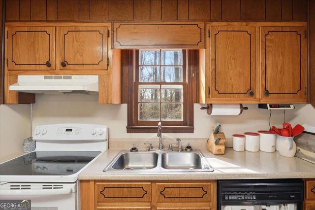 6304 Heardsville Road, Cumming, GA 30028