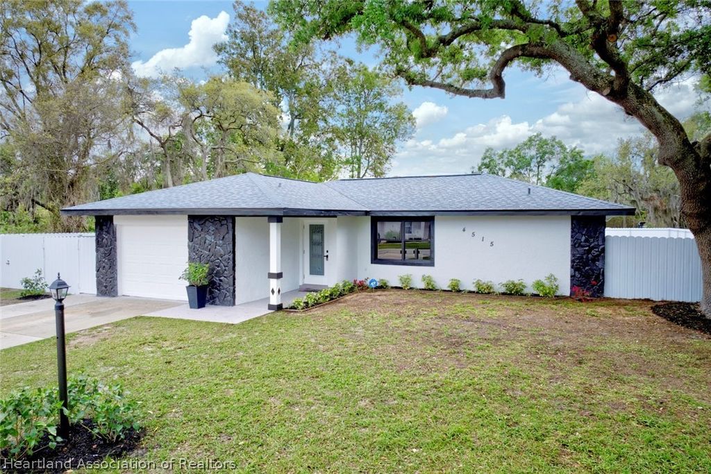 4515 Snapper Drive, Sebring, FL 33870