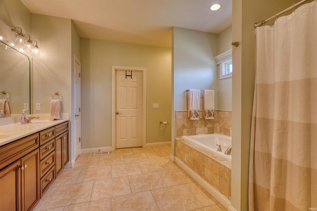 4706 Windham Drive, Evansville, IN 47725