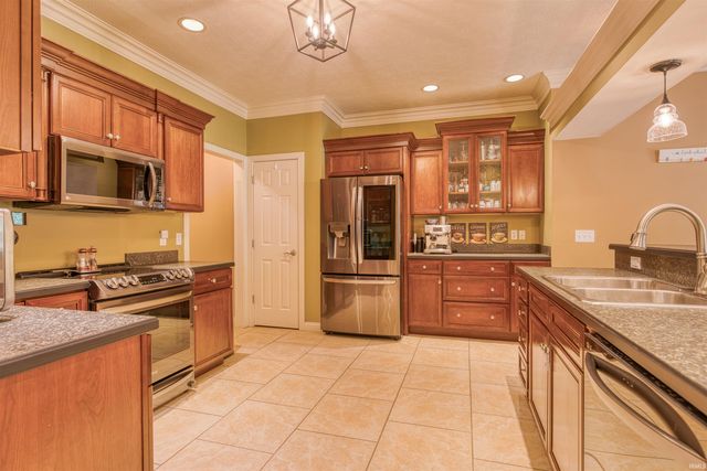 4706 Windham Drive, Evansville, IN 47725