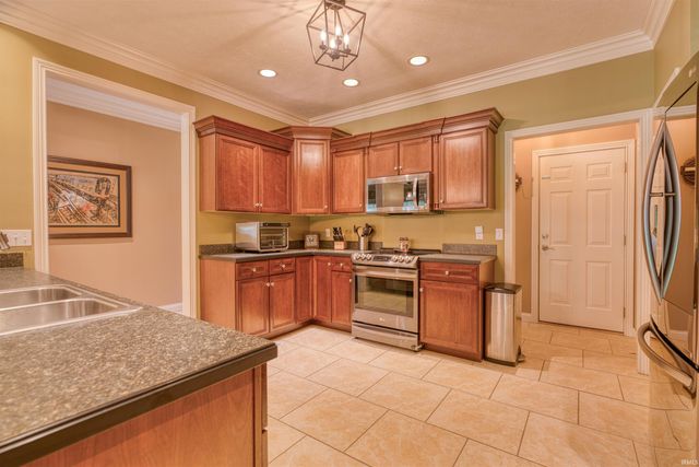 4706 Windham Drive, Evansville, IN 47725