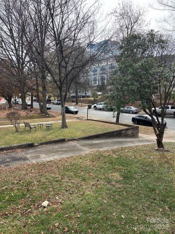 244 W Kingston Avenue, Charlotte, NC 28203