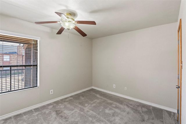 904 University Oaks Boulevard 90, College Station, TX 77840