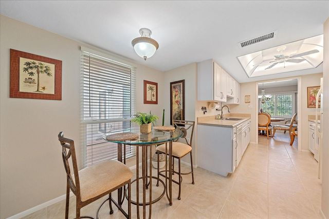 3135 GLEN ELYN BOULEVARD 13, Sarasota, FL 34237