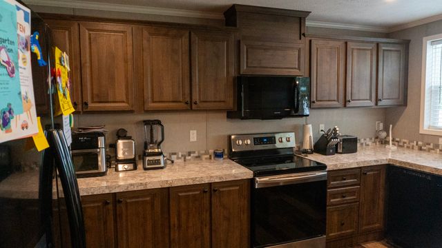 190 Pomona Ct, Crossville, TN 38571