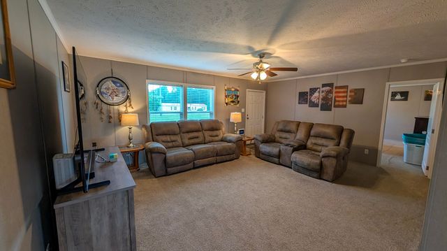 190 Pomona Ct, Crossville, TN 38571