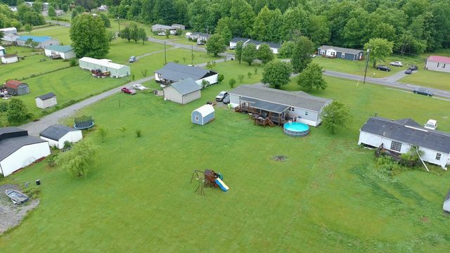 190 Pomona Ct, Crossville, TN 38571