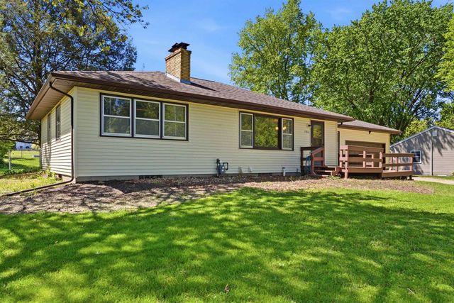 1912 Four Winds Drive, Cedar Falls, IA 50613