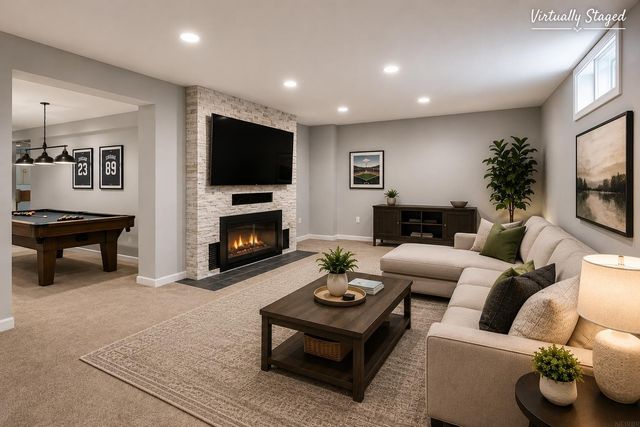 1912 Four Winds Drive, Cedar Falls, IA 50613