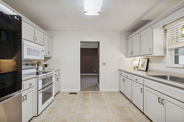 641 McKaig Rd, Murfreesboro, TN 37127