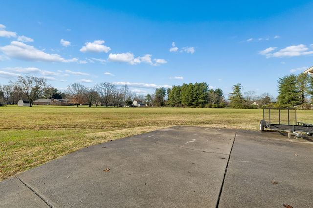 641 McKaig Rd, Murfreesboro, TN 37127